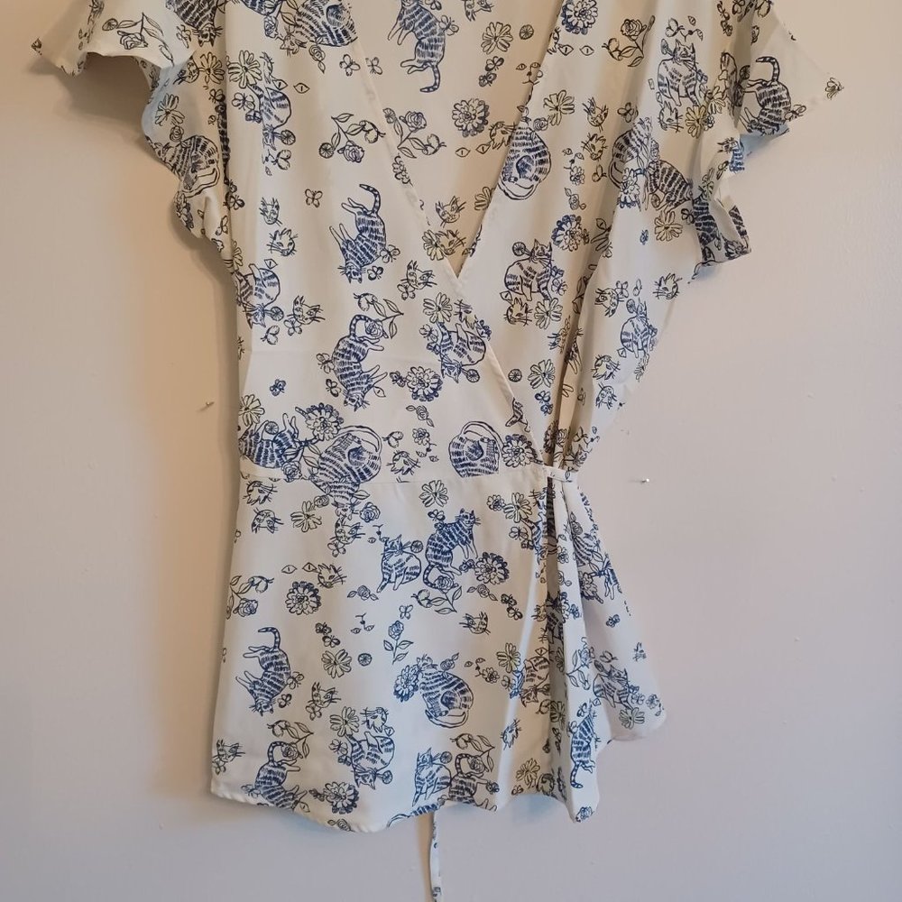 Flutter and Flatter Wrap Top